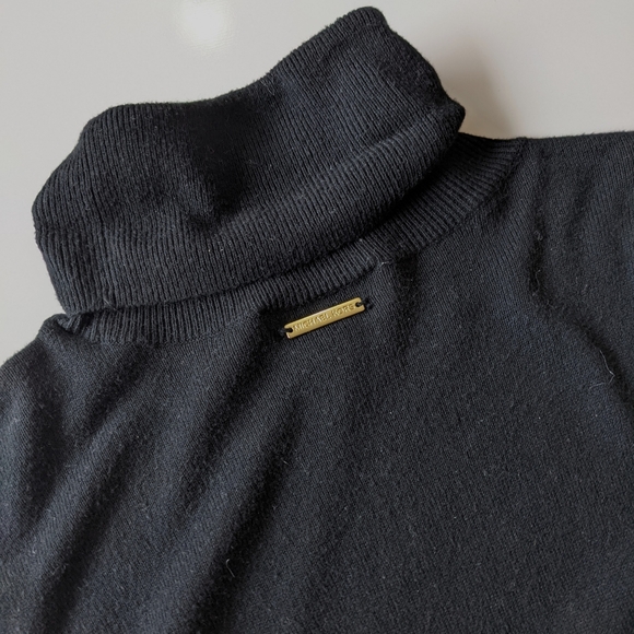 MICHAEL KORS Black Turtleneck Gold Sleeve Open Detail Sweater Small - Picture 6 of 8